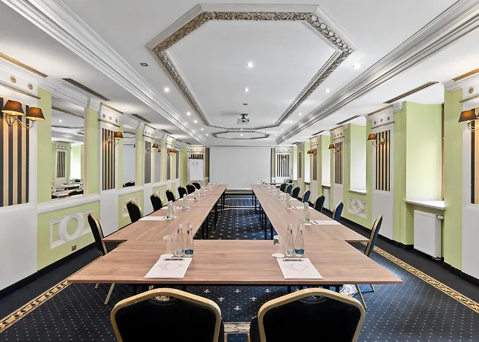 Diament Bella Notte Katowice - 3* שורזוב