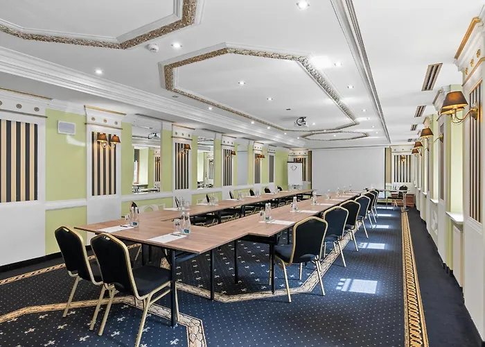 Diament Bella Notte Katowice - 3* שורזוב